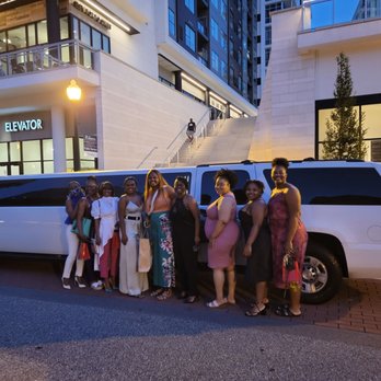Dominion Limo - Limos Near Me - Virginia Beach, Virginia
