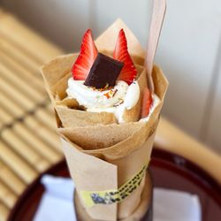 Something Great Hawaii - Strawberry chocolate crepe