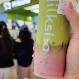 Gotta try cloudy cream strawberry uji matcha latte Gotta try cloudy cream strawberry uji matcha latte