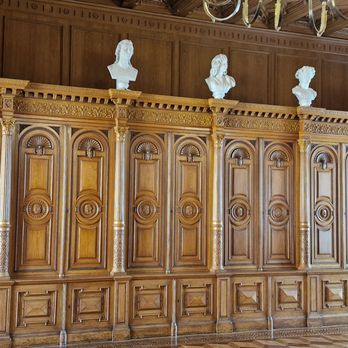 Schlossmuseum - Museums Near Me - Schwerin, MV