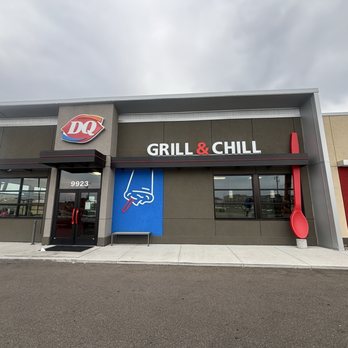 Dairy Queen - Outside - Ice Cream & Frozen Yogurt Near Me - Lake Elmo, Minnesota