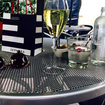 Dolce & Gabbana Martini - Bars Near Me - Milan, Michigan