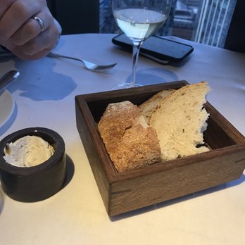 City Social - Fresh bread with onion butter - British Near Me - London, XGL City Social - Fresh bread with onion butter - British Near Me - London, XGL