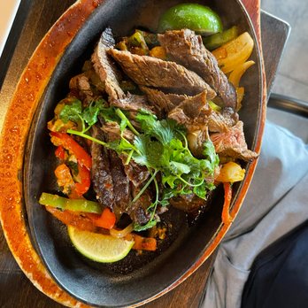 El Carbón Mexican Eatery - Beef Fajitas - Mexican Near Me - Scottsdale, Arizona El Carbón Mexican Eatery - Beef Fajitas - Mexican Near Me - Scottsdale, Arizona