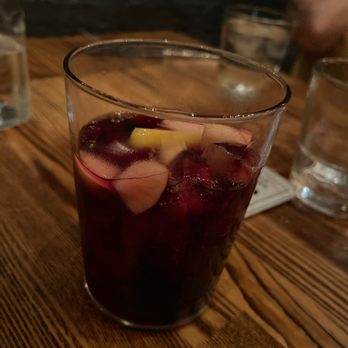 Lil Ba-Ba-Reeba! - Red Sangria - Seafood Near Me - Chicago, Illinois