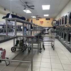 John's Laundrymat - Laundry