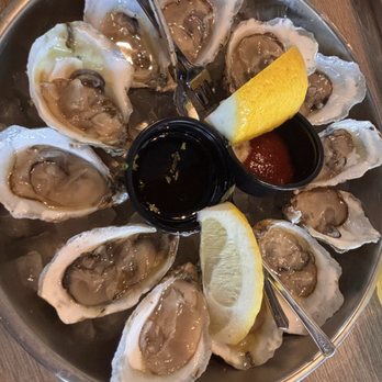 Surfside Fish House - Blue point oysters - Seafood Near Me - San Diego, California Surfside Fish House - Blue point oysters - Seafood Near Me - San Diego, California