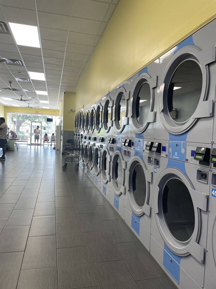 WASH & GO LAUNDROMAT Updated August 2024 15 Photos & 16 Reviews