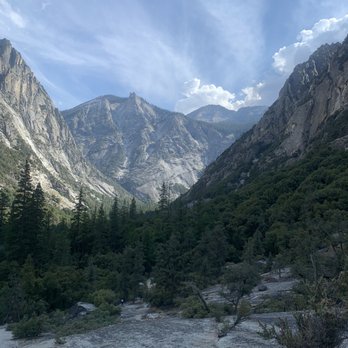 Kings Canyon National Park - Views from mist falls trail - Parks Near Me - Three Rivers, California Kings Canyon National Park - Views from mist falls trail - Parks Near Me - Three Rivers, California