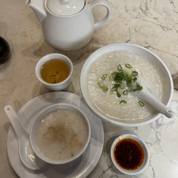 Moon Kee - Cantonese Near Me - New York, New York Moon Kee - Cantonese Near Me - New York, New York