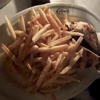LoLa 41 - The Lola Burger - Sushi Bars Near Me - Nantucket, Massachusetts