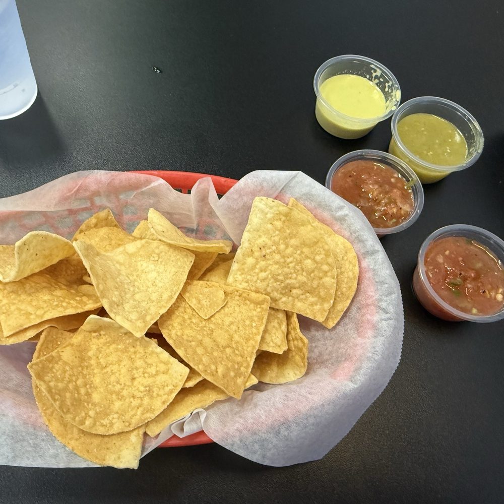 La Laguna Mex Grill - Free chips and salsa - YES - Mexican Near Me - Costa Mesa, California La Laguna Mex Grill - Free chips and salsa - YES - Mexican Near Me - Costa Mesa, California