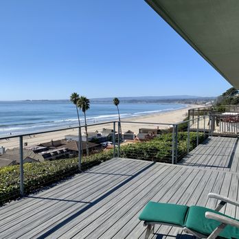 DeCamp Construction - a deck overlooking the beach - General Contractors Near Me DeCamp Construction - a deck overlooking the beach - General Contractors Near Me
