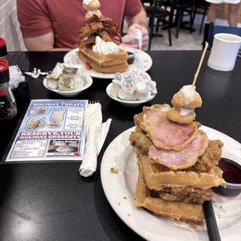 Maple Leaf Diner - *Chicken, Bacon & Waffles *Country Sausage Waffle - American Near Me - Dallas, Texas