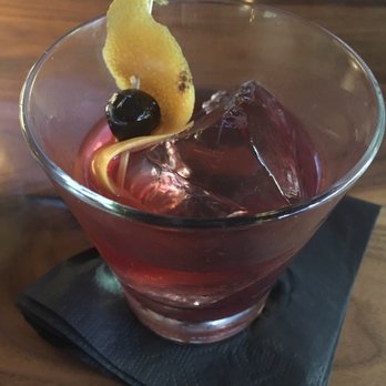 District - Smoky mezcal old fashioned - Cocktail Bars Near Me - Los Angeles, California