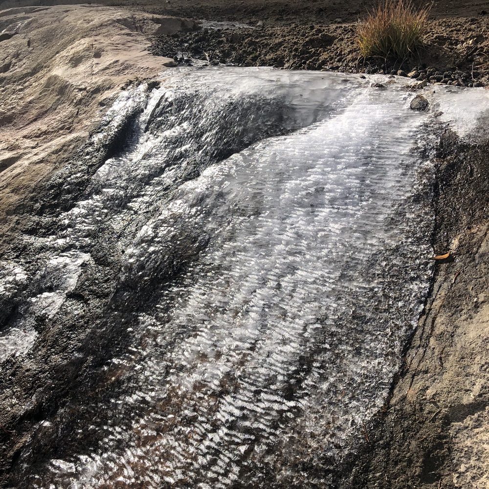 Horseshoe Lake - Melting Ice waterfall around noon time Nov 1, 2020 - Lakes Near Me - Mammoth Lakes, California Horseshoe Lake - Melting Ice waterfall around noon time Nov 1, 2020 - Lakes Near Me - Mammoth Lakes, California