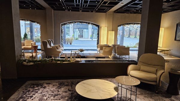 Hotel AKA Alexandria by null