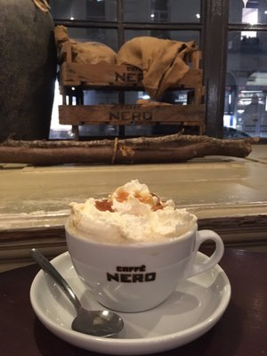 Caffè Nero by null