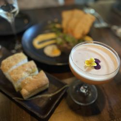 Siempre Algo - Focaccia, beef tartar, passion and warfare cocktail