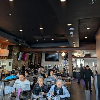 Mikomi Sushi Alhambra - Sushi Bars Near Me - Alhambra, California