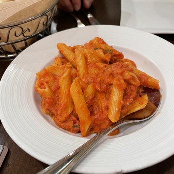 Gino's Long Beach - Penne alla vodka - Italian Near Me - Long Beach, New York