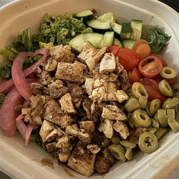 Salad with blackened chicken