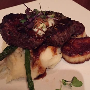 Mesh Restaurant - Filet mignon with scallops - New American Near Me - Indianapolis, Indiana Mesh Restaurant - Filet mignon with scallops - New American Near Me - Indianapolis, Indiana