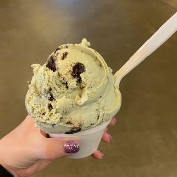 Rowley's Red Barn - Ice Cream & Frozen Yogurt Near Me - Santaquin, Utah