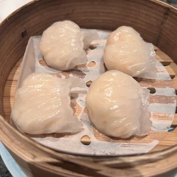 Mott 32 - Prawn dumpling yellow chives - Chinese Near Me - Las Vegas, Nevada Mott 32 - Prawn dumpling yellow chives - Chinese Near Me - Las Vegas, Nevada
