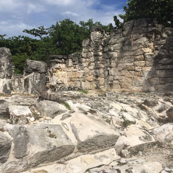Zona Arqueológica El Rey - Awesome site - Landmarks & Historical Buildings Near Me - Cancún, ROO Zona Arqueológica El Rey - Awesome site - Landmarks & Historical Buildings Near Me - Cancún, ROO