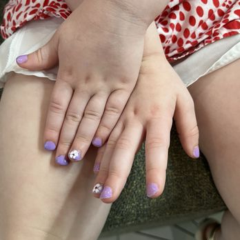 Friendly Nails - manicure - Nail Salons Near Me - Winston-Salem, North Carolina