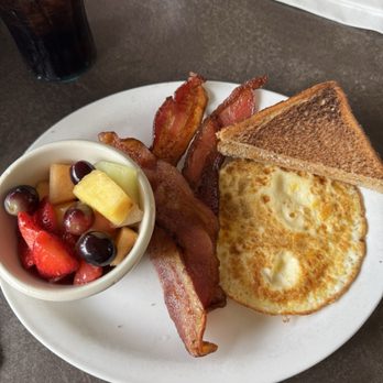 Hob-Nob Restaurant & Lounge - Two egg breakfast with fruit - Breakfast & Brunch Near Me - Tacoma, Washington Hob-Nob Restaurant & Lounge - Two egg breakfast with fruit - Breakfast & Brunch Near Me - Tacoma, Washington
