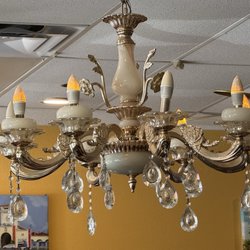 Pho 99 - Chandelier