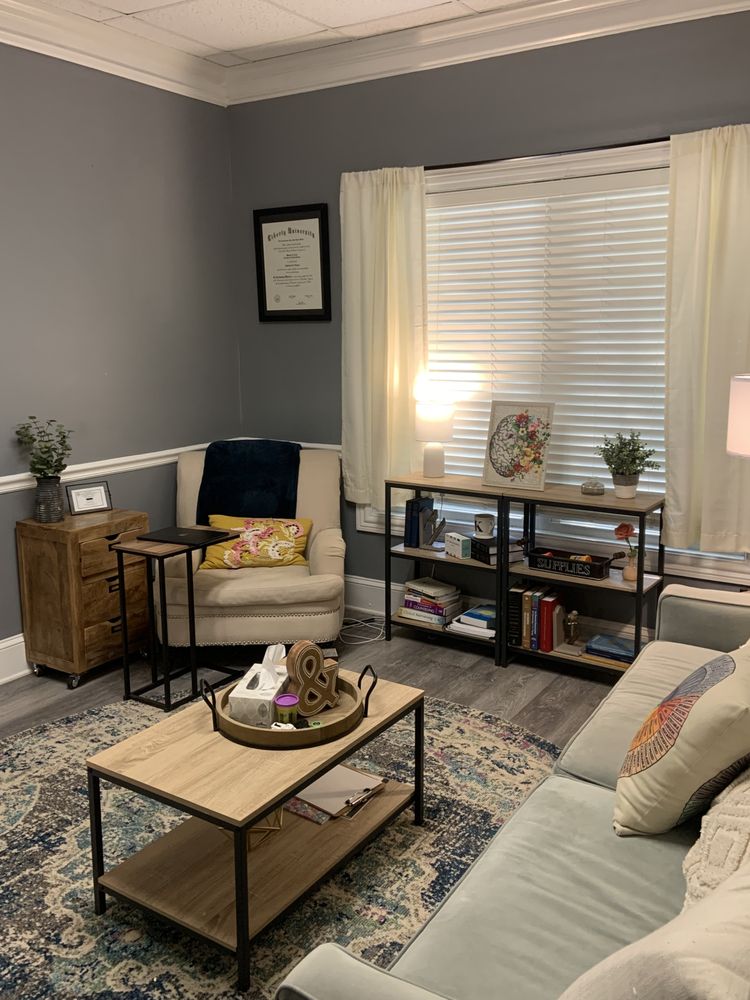 Katie Luman Therapy - grief counselor in Marietta, GA