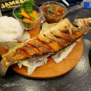 Thai at Laurel - Fried branzino. *My friend's dish* He loved it. I'm not into fish - Thai Near Me - Laurel, Maryland Thai at Laurel - Fried branzino. *My friend's dish* He loved it. I'm not into fish - Thai Near Me - Laurel, Maryland