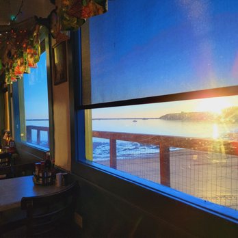 Barbara's Fishtrap - Just in time for sunset and good food. - Seafood Near Me - Half Moon Bay, California Barbara's Fishtrap - Just in time for sunset and good food. - Seafood Near Me - Half Moon Bay, California