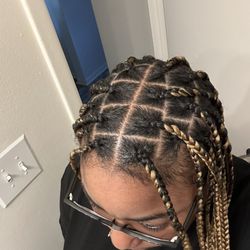 A1 Hollywood Hairbraiding Salon and Boutique