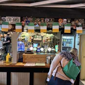 McDermott's Pub - Inside - Pubs Near Me - Doolin, CE McDermott's Pub - Inside - Pubs Near Me - Doolin, CE