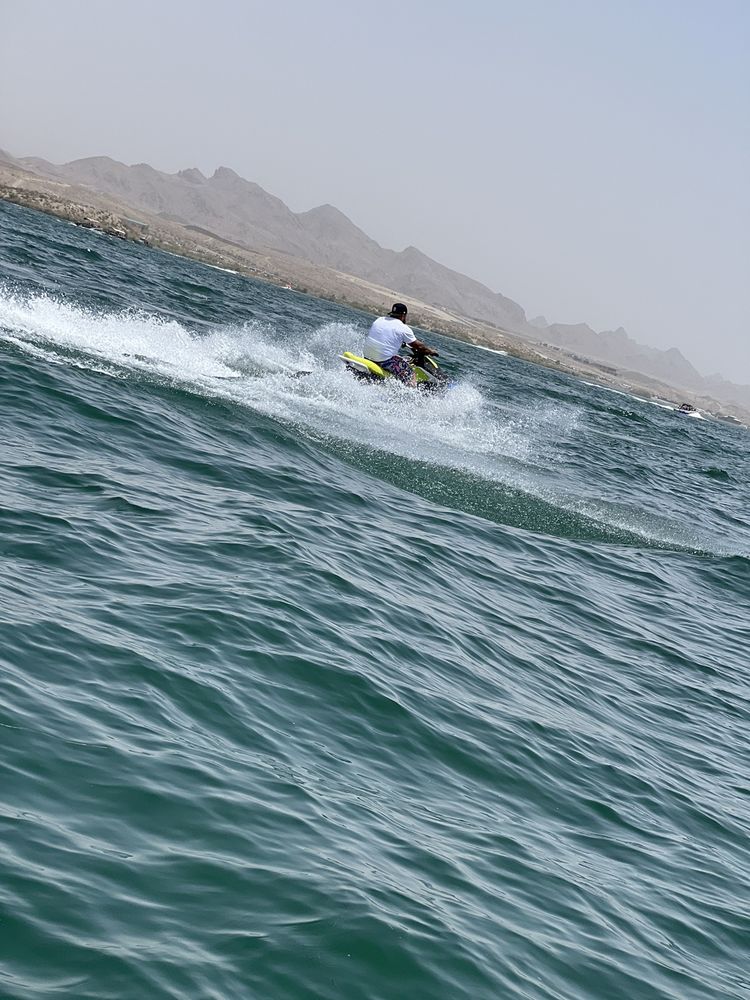 Hammer Jet Ski Rental Logo