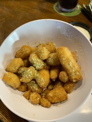 Boonie's On the Avenue by null