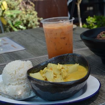 Chim! Thai Street Food - Yellow Curry - Thai Near Me - Pasadena, California