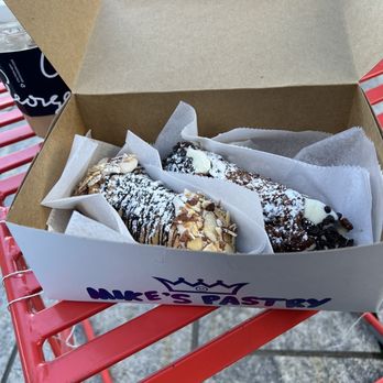 Mike's Pastry - Florentine Cannoli and Amaretto Cannoli - Bakeries Near Me - Boston, Massachusetts