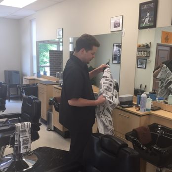 Rege's Barber Shop - That's Regis the owner. - Barbers Near Me - Pittsburgh, Pennsylvania Rege's Barber Shop - That's Regis the owner. - Barbers Near Me - Pittsburgh, Pennsylvania