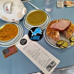 Mike's Famous Ham Place - We shared perfect for 2 hungry folks