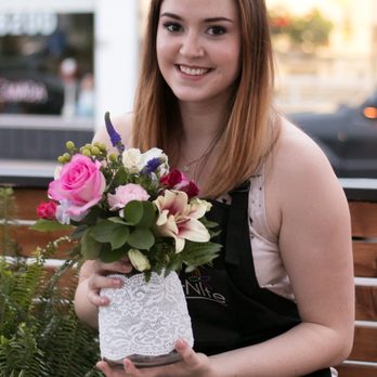 FlowerNite - Floral Designers Near Me - Ottawa, Ontario FlowerNite - Floral Designers Near Me - Ottawa, Ontario