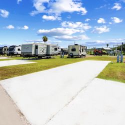 Spacious sites with plenty of room to spread out