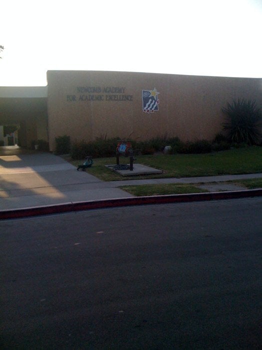 DOUGLAS A ELEMENTARY SCHOOL 3351 Val Verde Ave, Long Beach