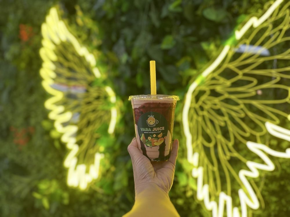 Vara Juice Logo