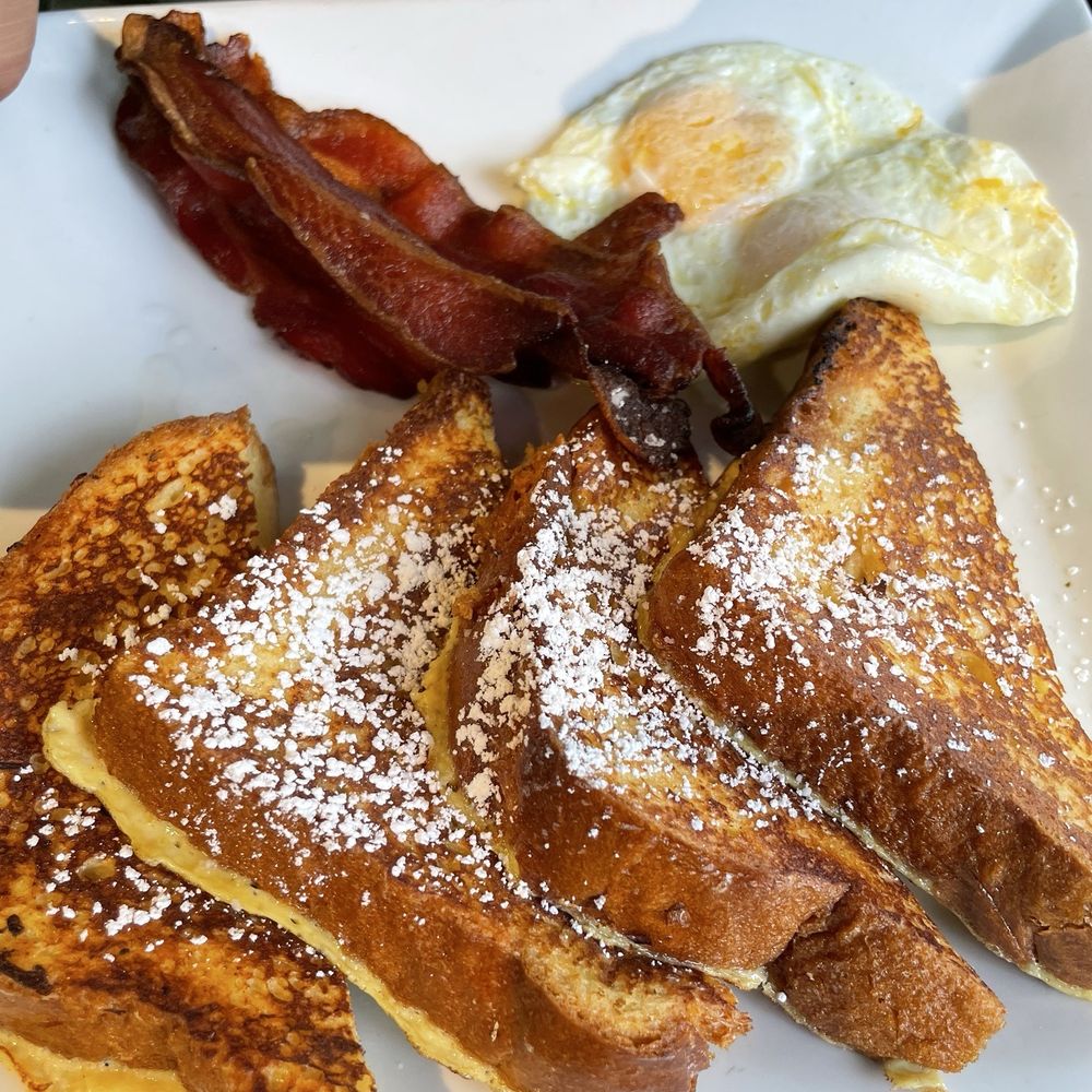 AmeriBrunch Cafe - French toast breakfast - Breakfast & Brunch Near Me - Las Vegas, Nevada
