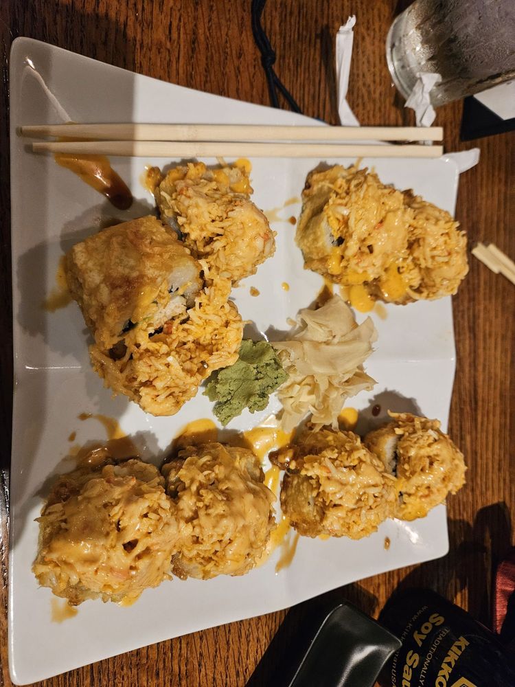 Wasabi Sushi Bar & Asian Bistro - Photo 3